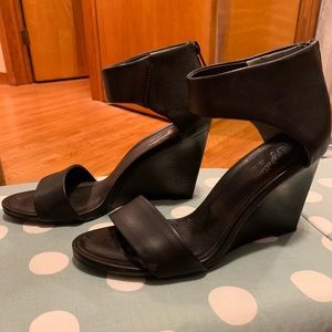 Black wedges size 8.5